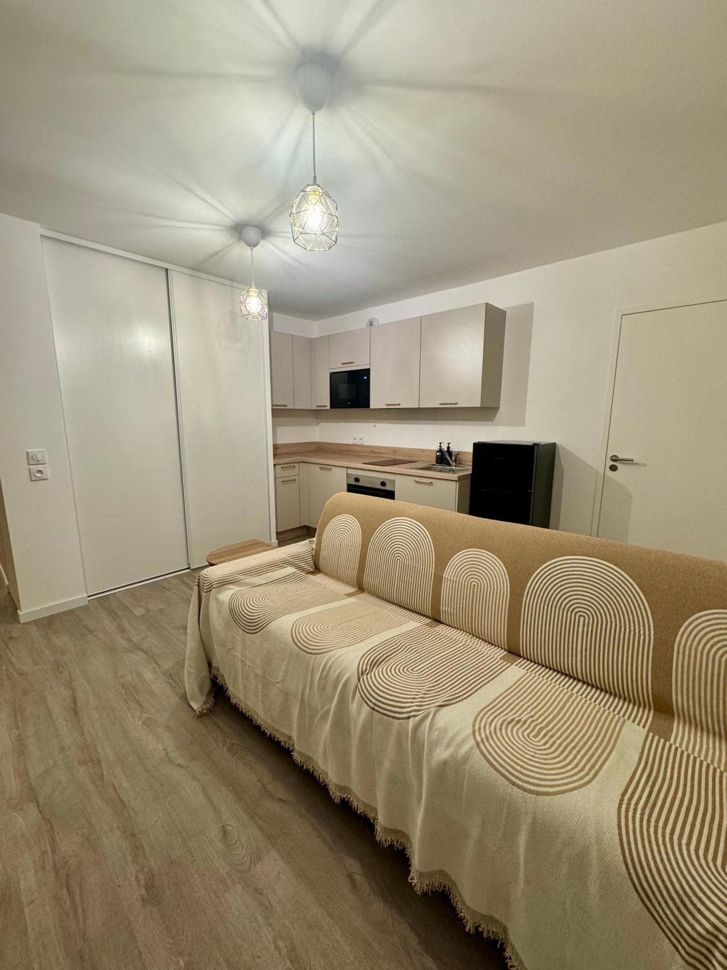 Studio Moderne Et Tout Equipe, Proche Du Rer, Paris & Aeroport D'Orly En 20 Min, Lit Bebe Sur Demande Vitry-sur-Seine Dış mekan fotoğraf